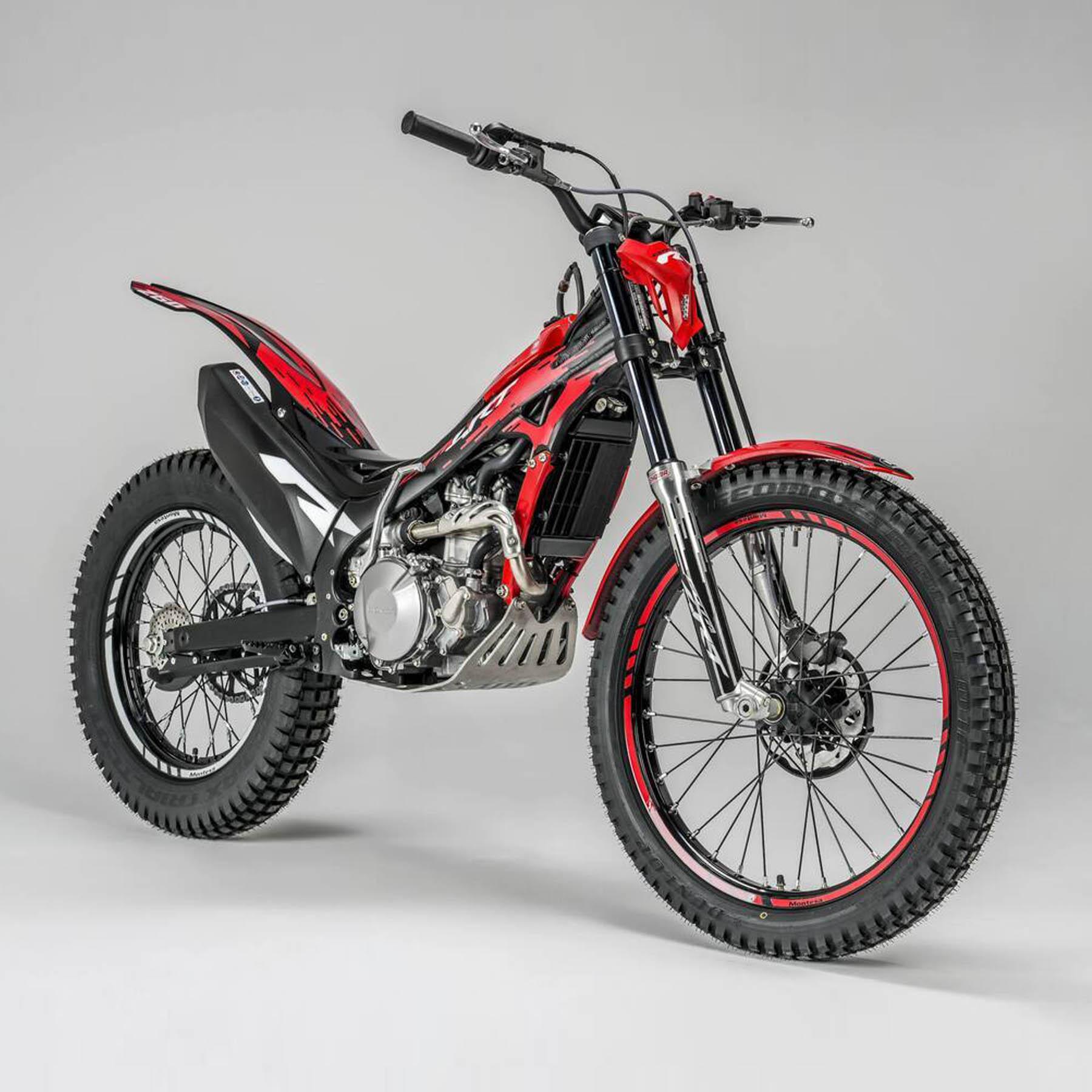 Montesa_Cota_301RR_2027_02 1.jpg